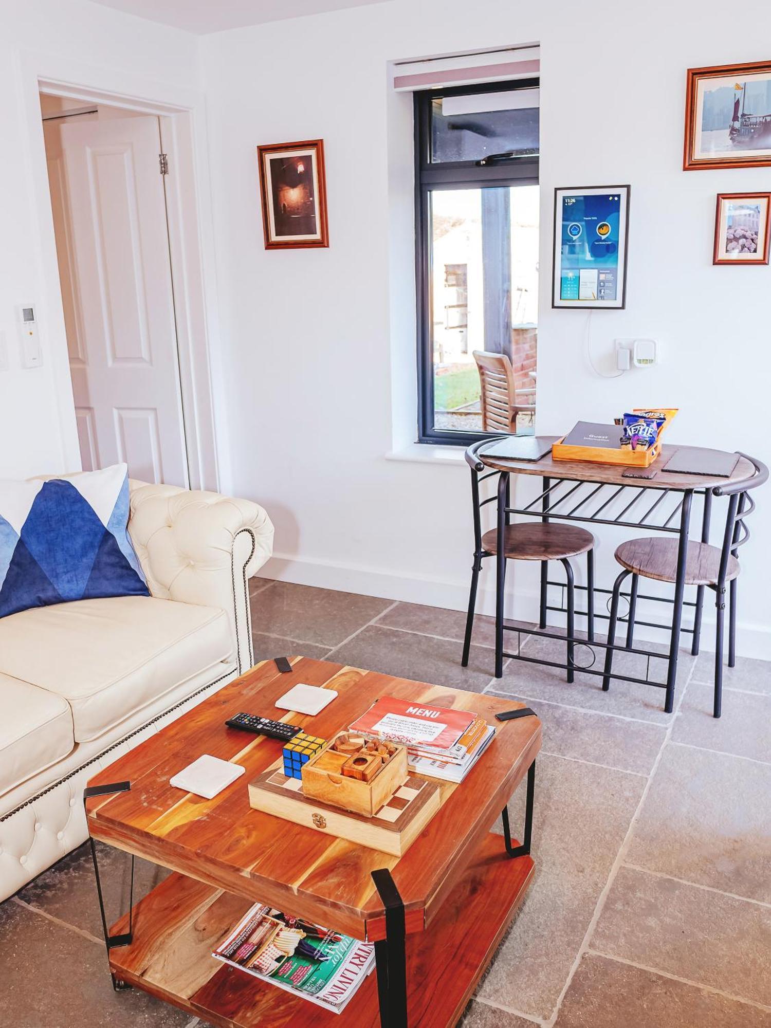 Cottage With Hot Tub - Near Cheltenham And Tewkesbury Exterior foto